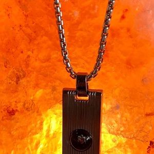 Floating montblanc diamond pendant